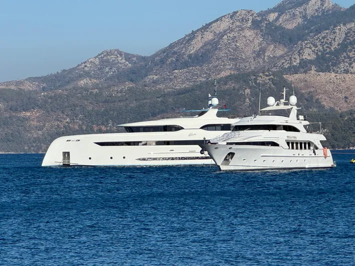 Elada Yacht Photos Pics 