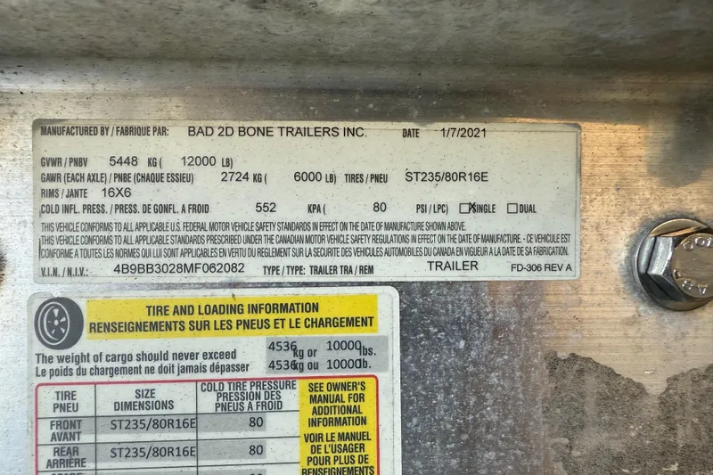  Yacht Photos Pics Label on trailer by Bad 2D Bone Trailers Inc., dated 1/7/2021, showing specifications.