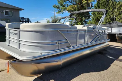 Sylvan 8522 Mirage Cruise