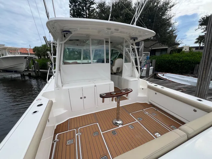 Last Chance Yacht Photos Pics Pursuit 38 LAST CHANCE - Cockpit