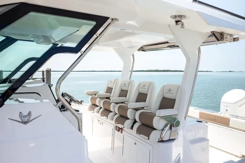  Yacht Photos Pics Manufacturer Provided Image