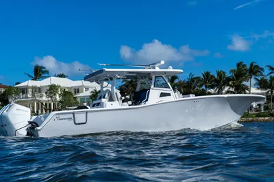 Tidewater 380 CC Adventure