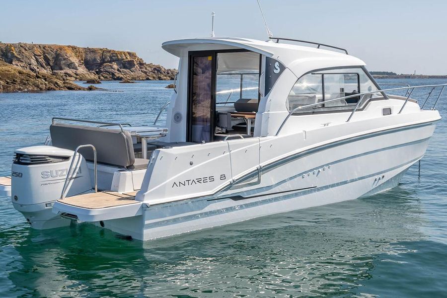 2023 Beneteau America Antares 8