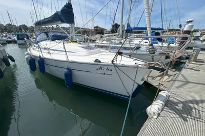 2005 Bavaria 32