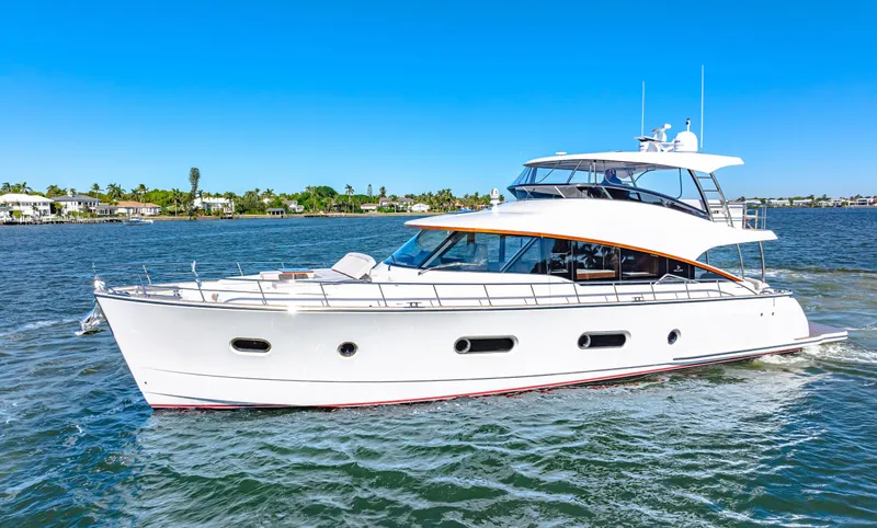 Dog House Yacht Photos Pics 