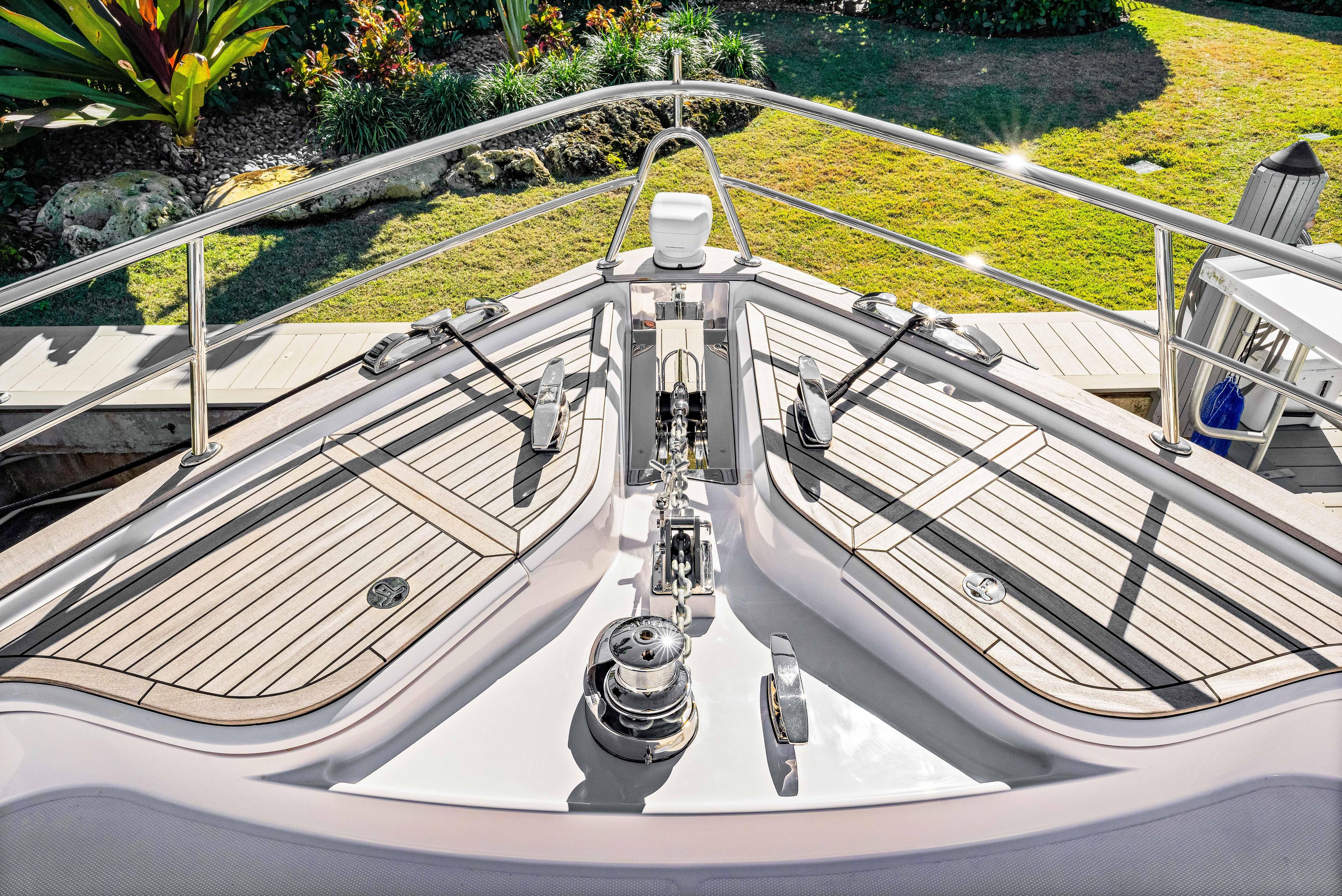 Yacht