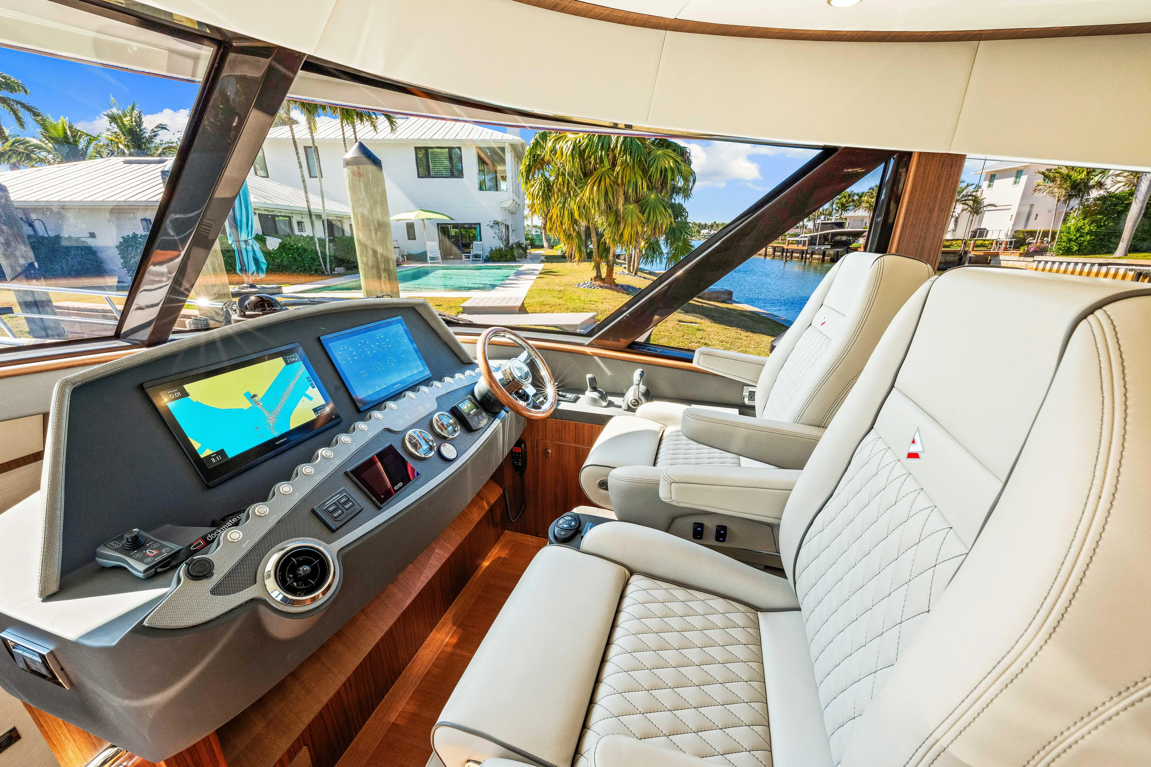 Dog House Yacht Photos Pics 