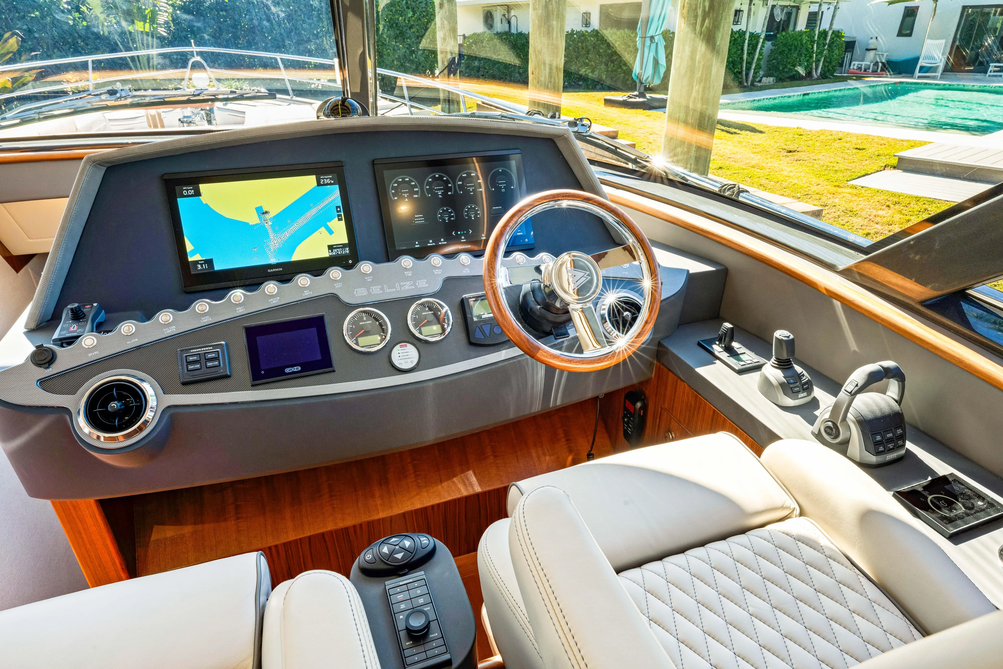 Dog House Yacht Photos Pics 