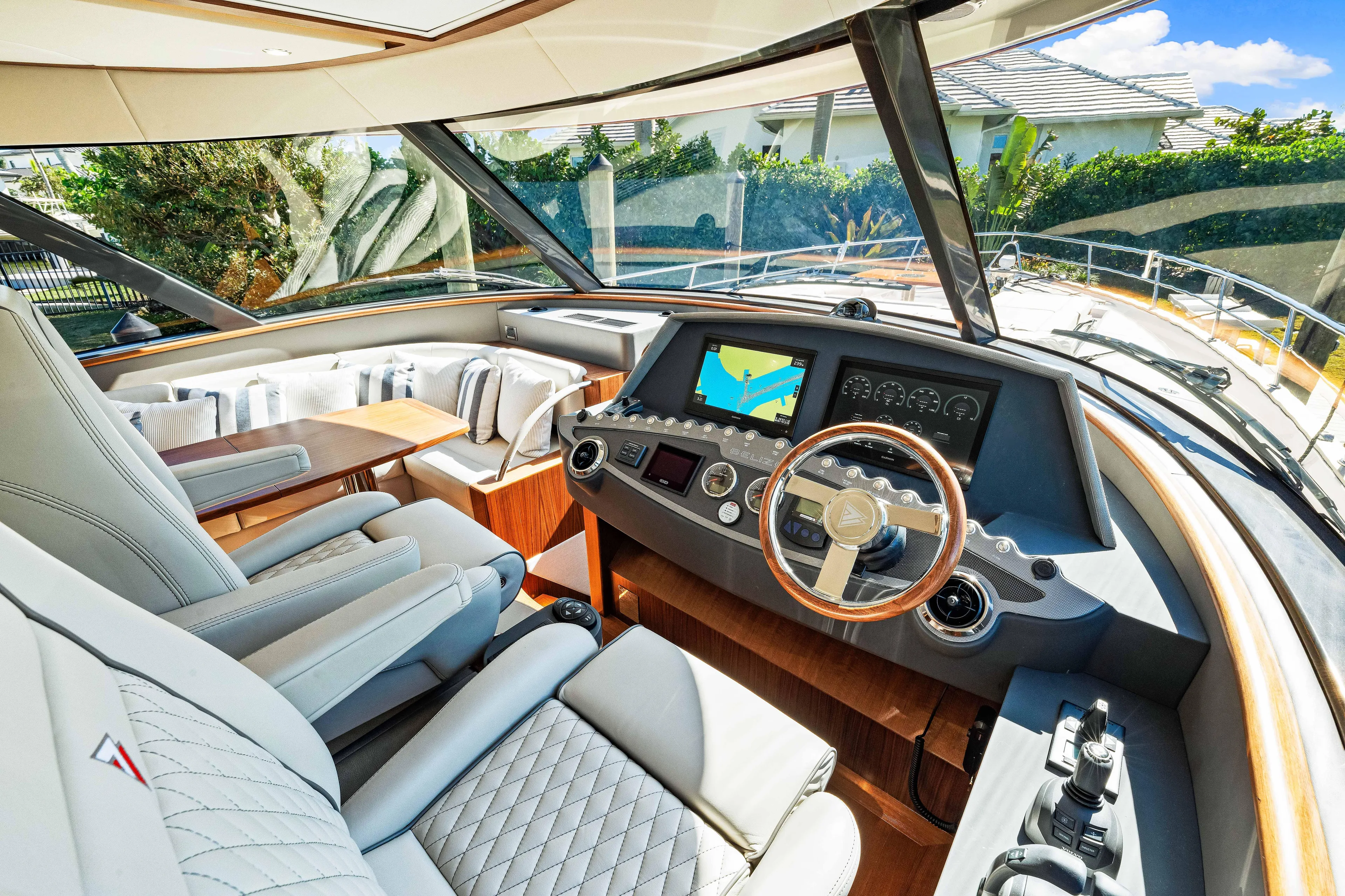 Dog House Yacht Photos Pics 