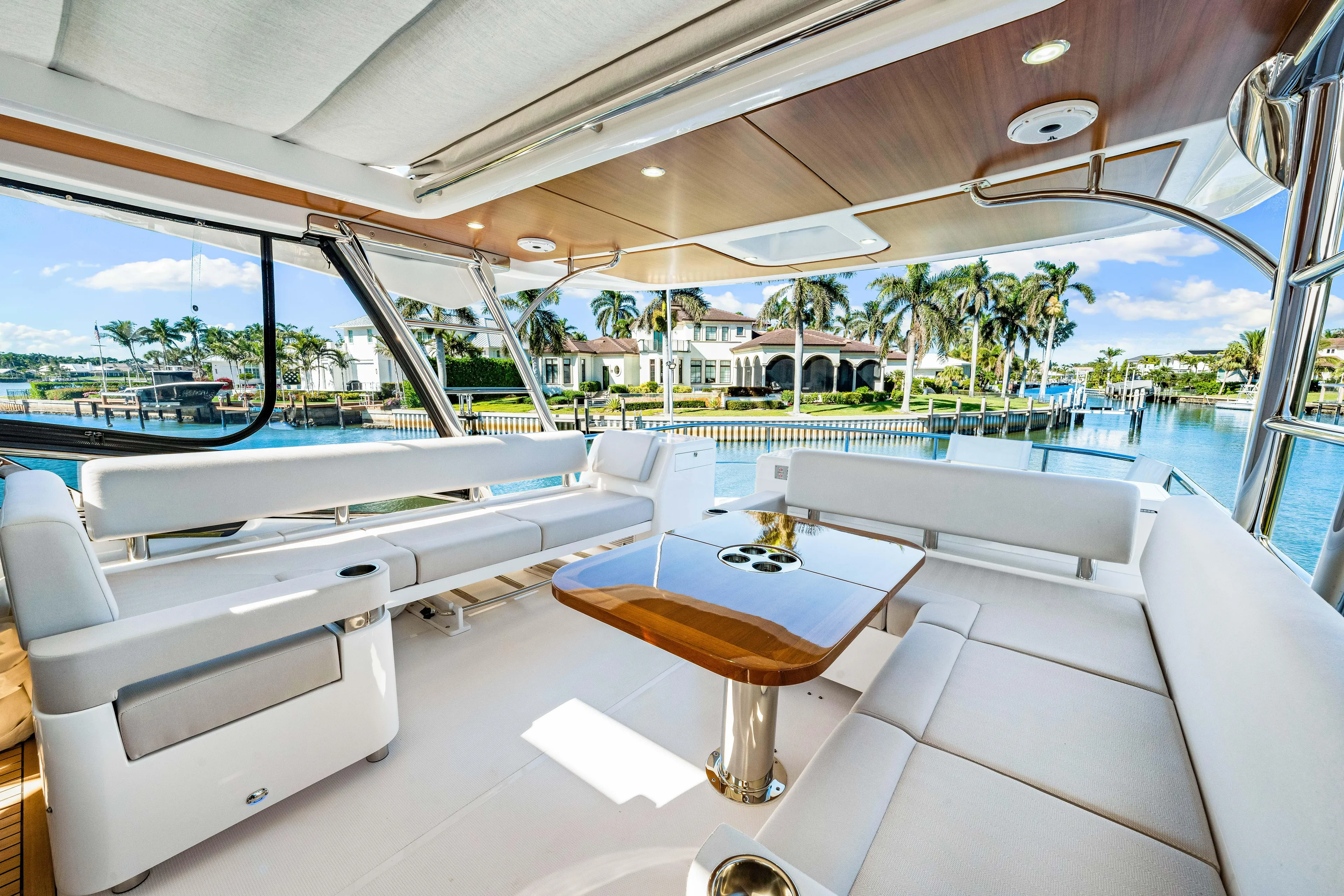Dog House Yacht Photos Pics 