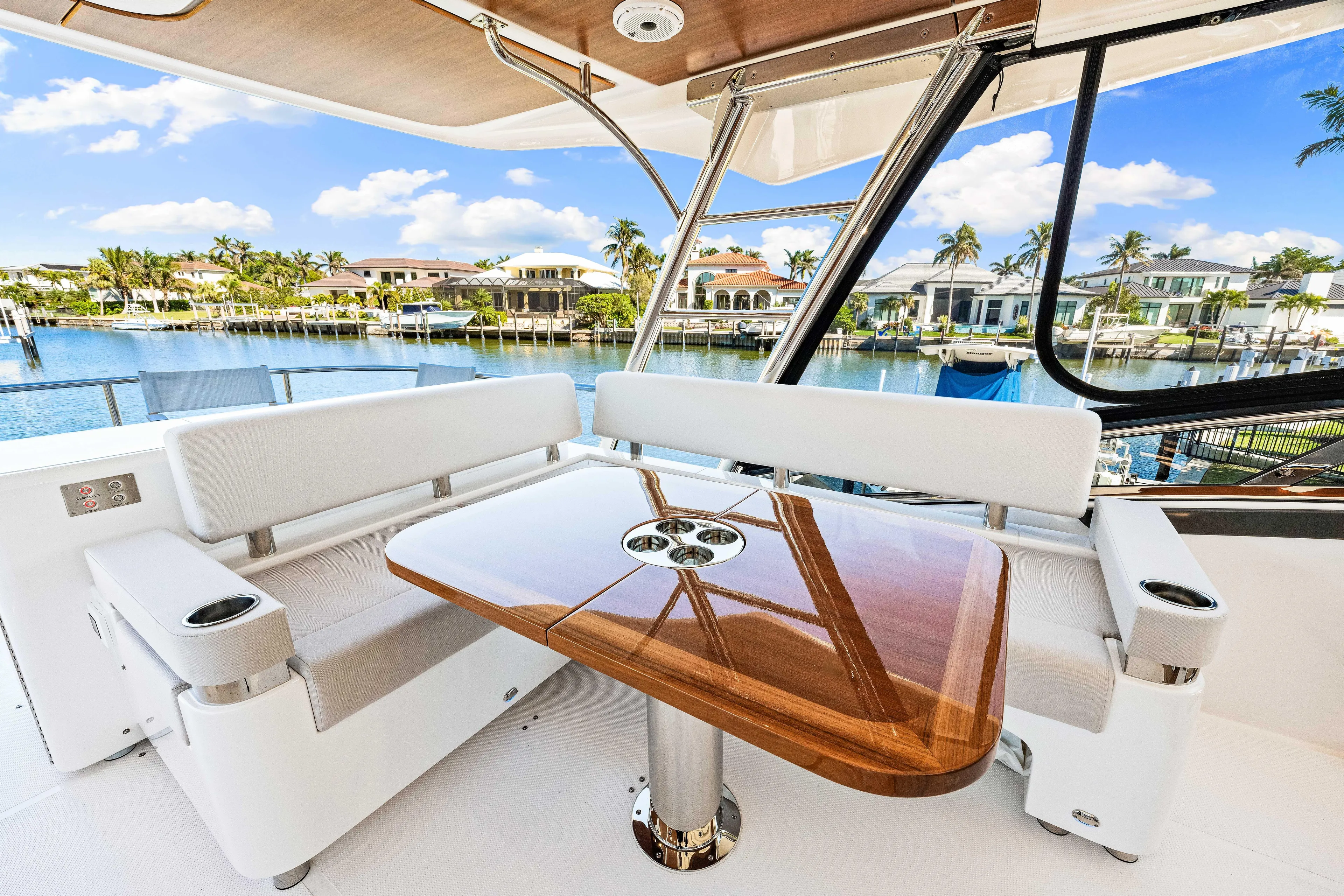 Dog House Yacht Photos Pics 