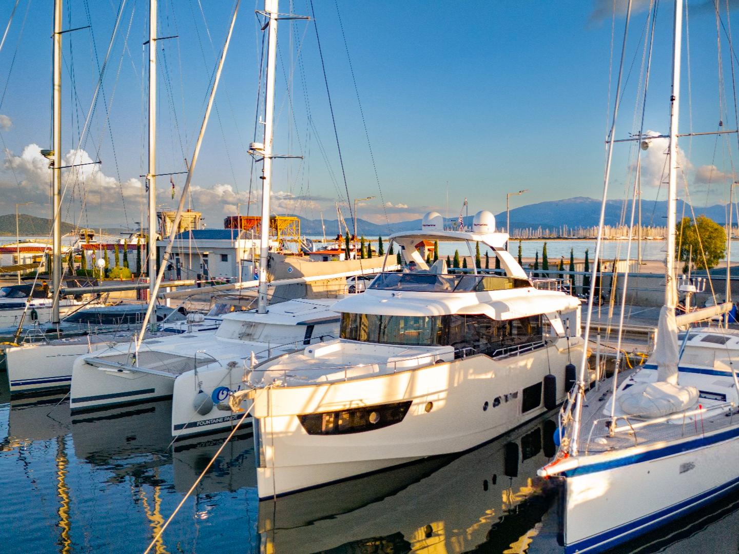 2017 Absolute NAVETTA 58