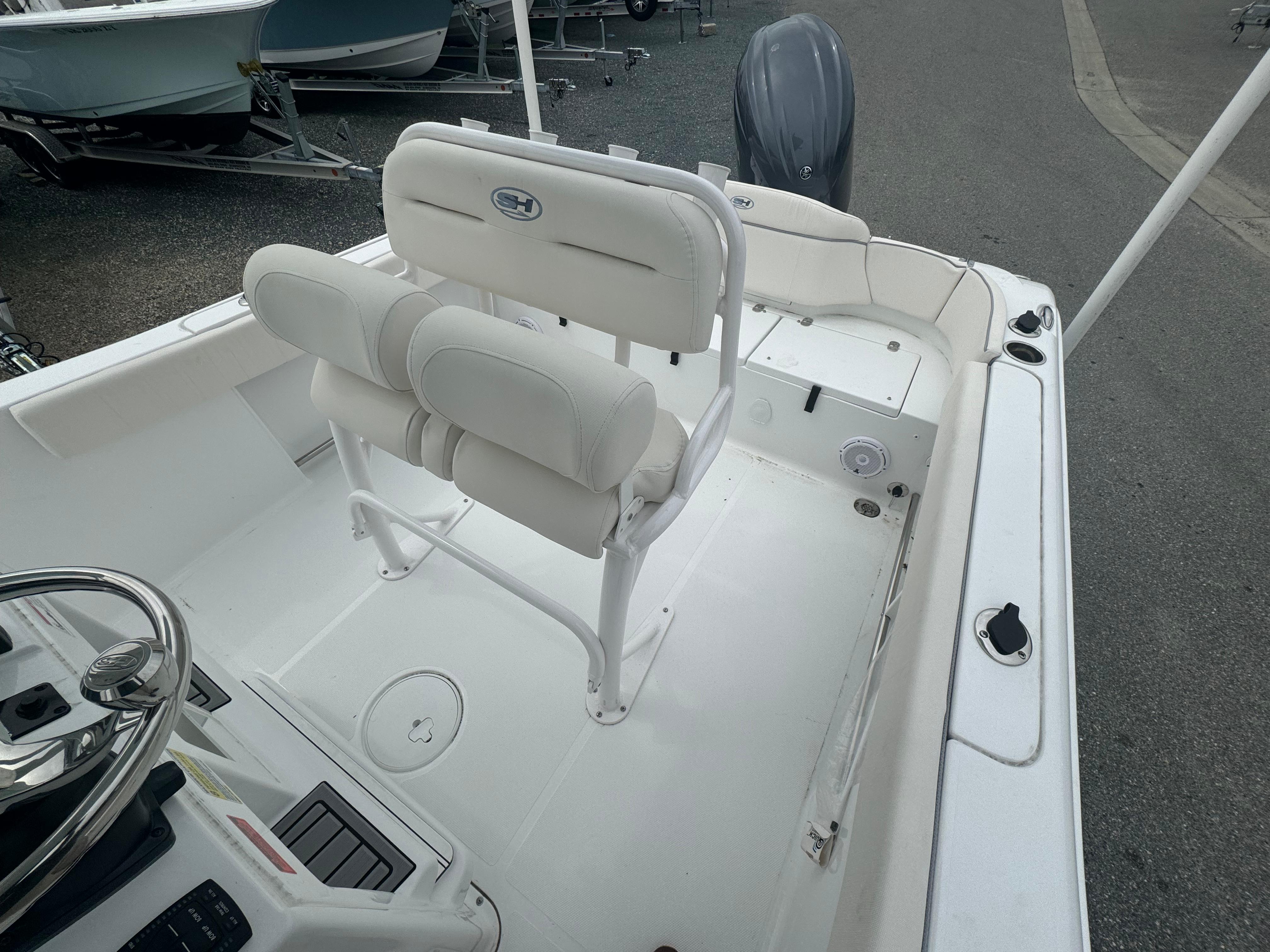 2024 Sea Hunt 229 ULTRA Centre Console for sale - YachtWorld