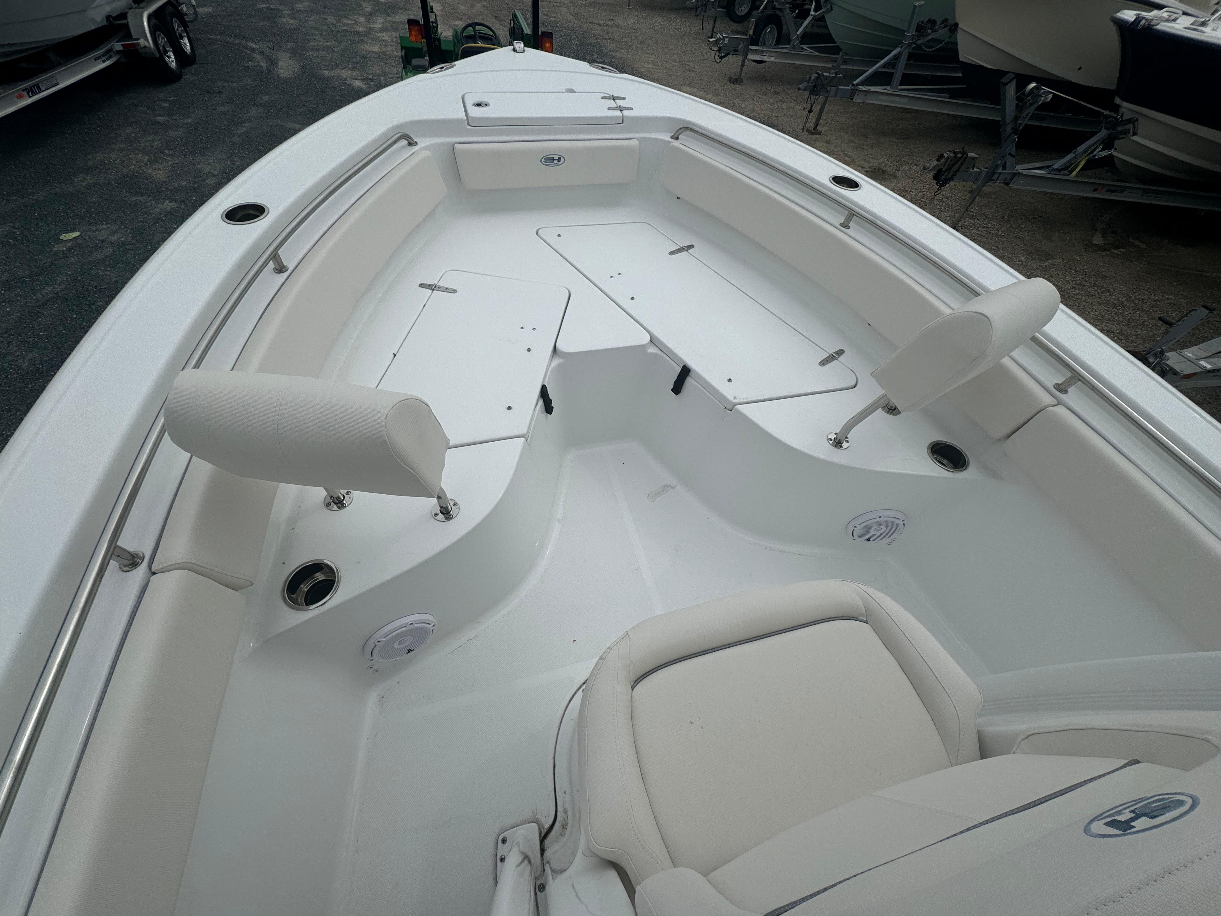 2024 Sea Hunt 229 ULTRA Centre Console for sale - YachtWorld