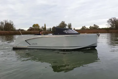 2025 Maxima 840