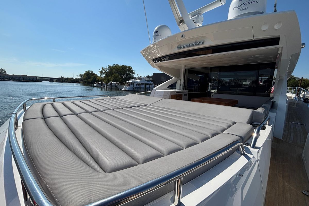 2018 Sunseeker 74 
