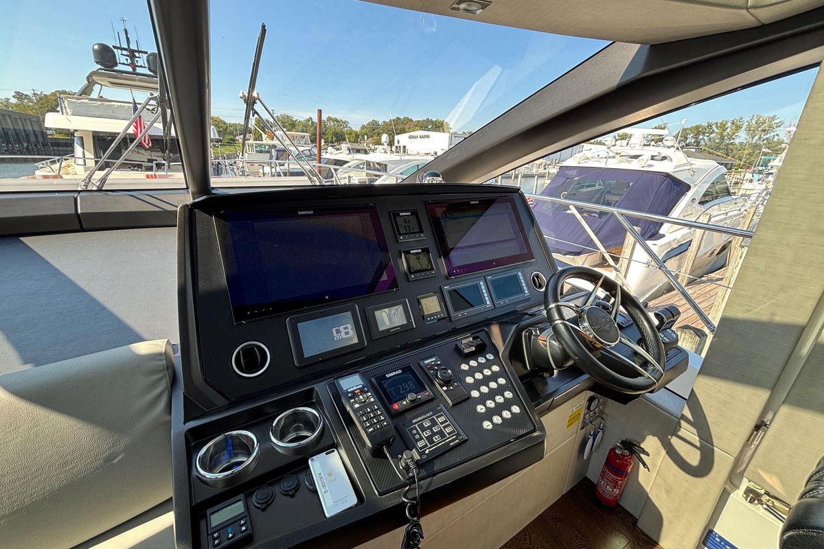 2018 Sunseeker 74 