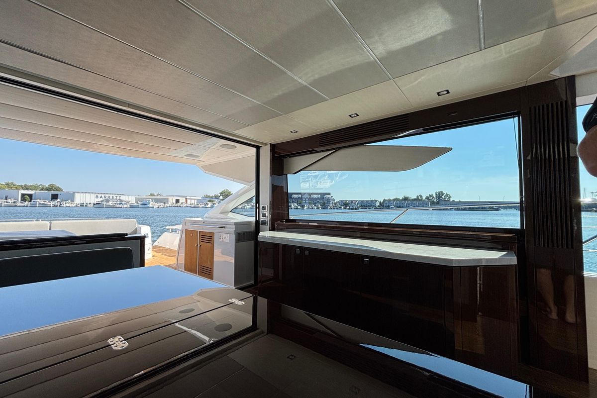 2018 Sunseeker 74 