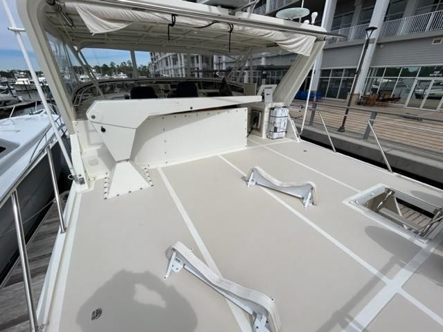 2001 Offshore Yachts Pilothouse