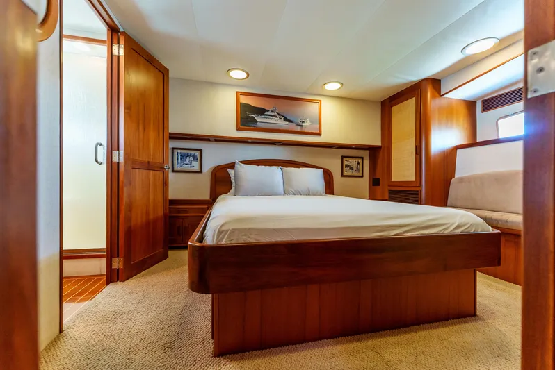 Chula Yacht Photos Pics 