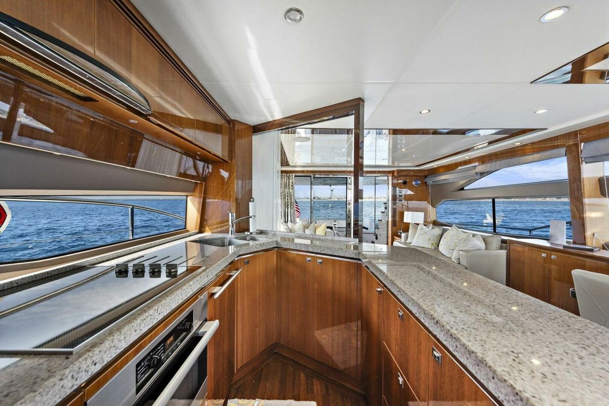 2015 Princess 72 