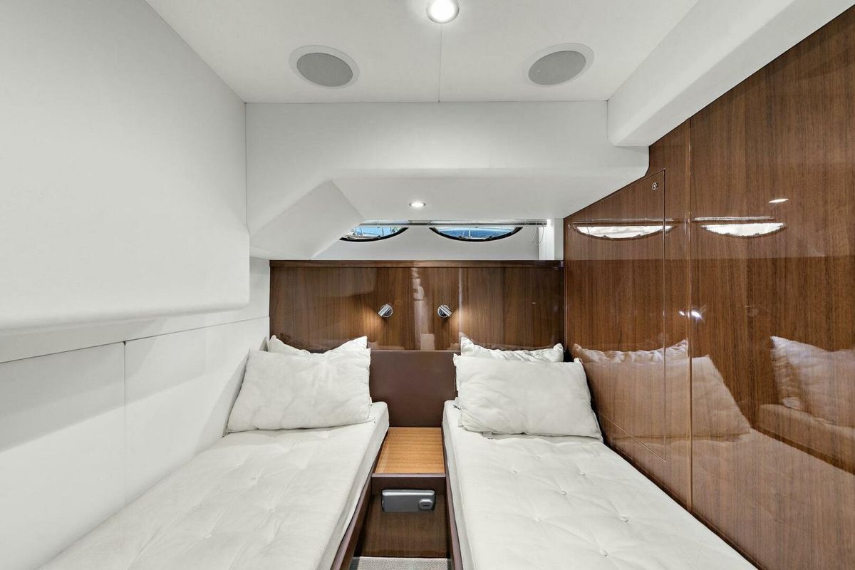 2015 Princess 72 