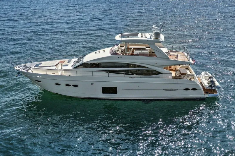 La-z-buoy Yacht Photos Pics Luxurious 2015 Princess 72 Motor Yacht cruising on open water.