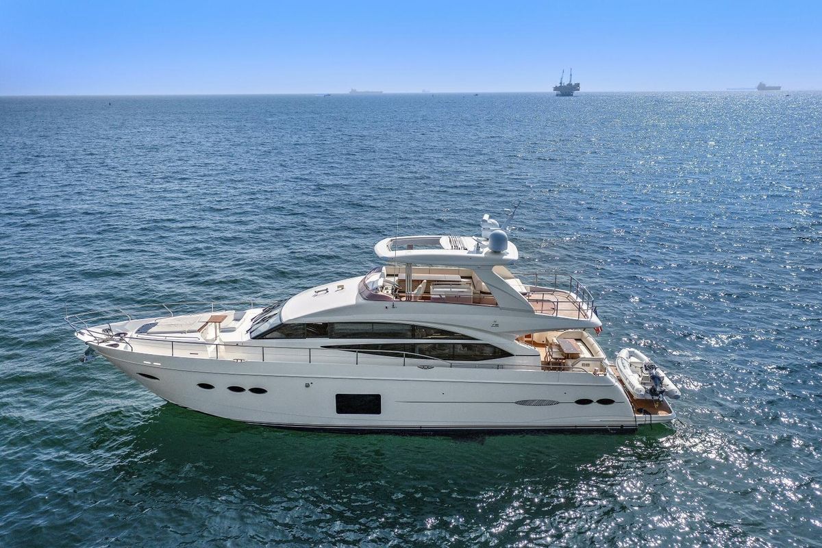 2015 Princess 72 