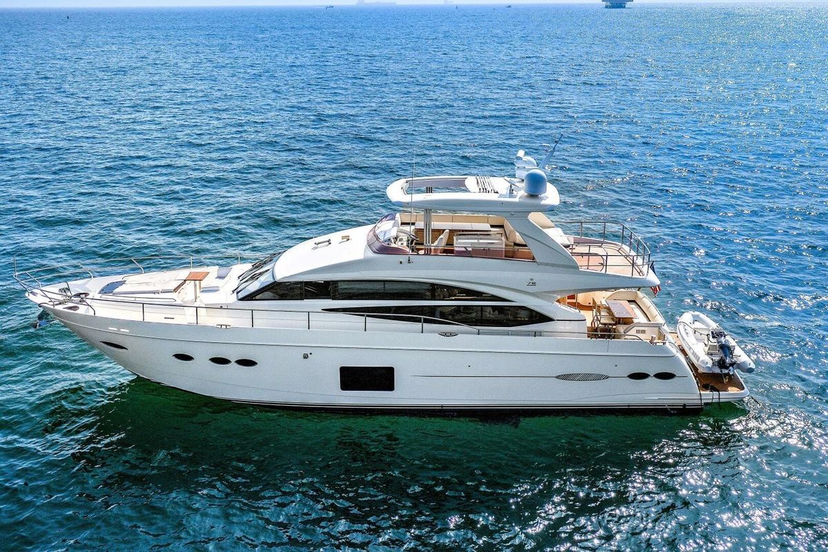 2015 Princess 72 