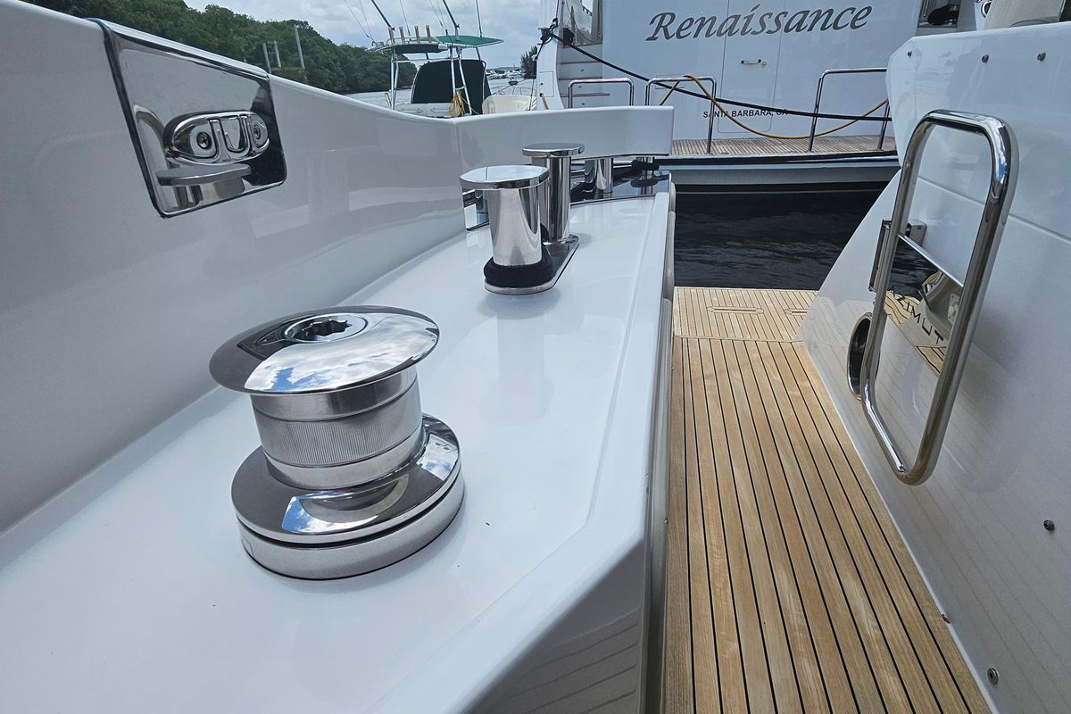2022 Azimut 66 