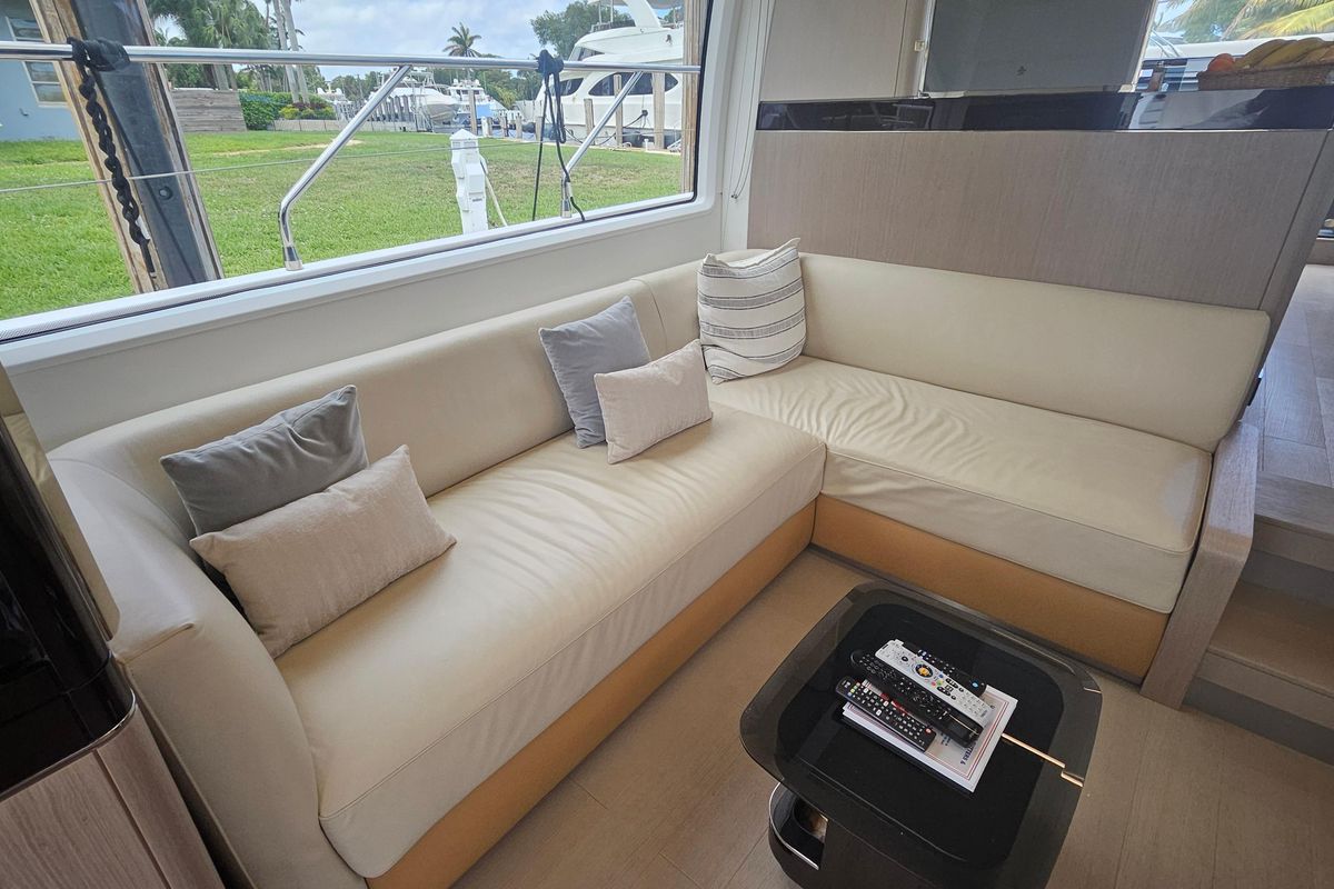 2022 Azimut 66 