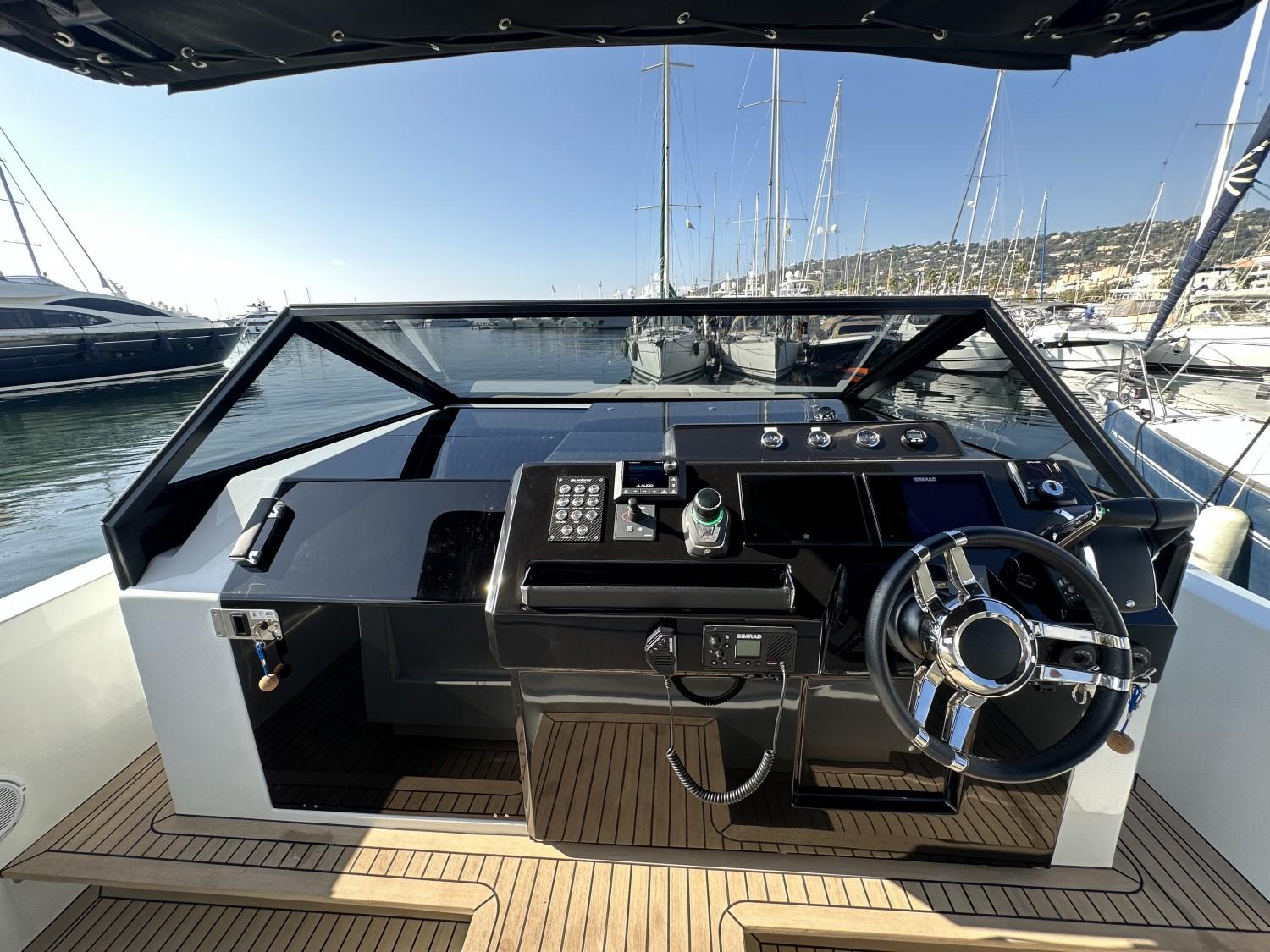 de antonio yachts d34 cruiser