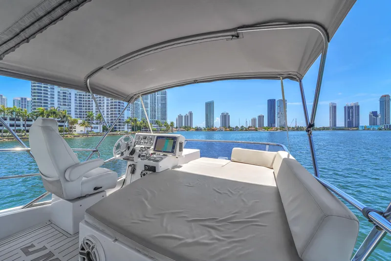 Pretty Penny Yacht Photos Pics 