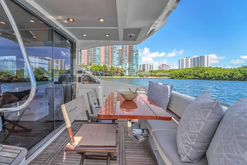 Pretty Penny Yacht Photos Pics 