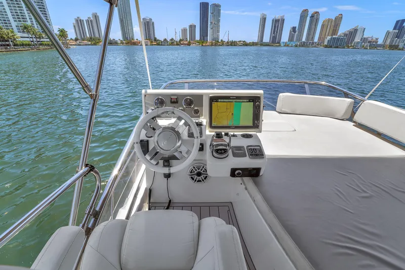 Pretty Penny Yacht Photos Pics 