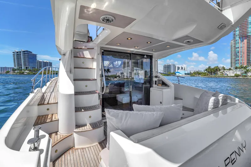 Pretty Penny Yacht Photos Pics 