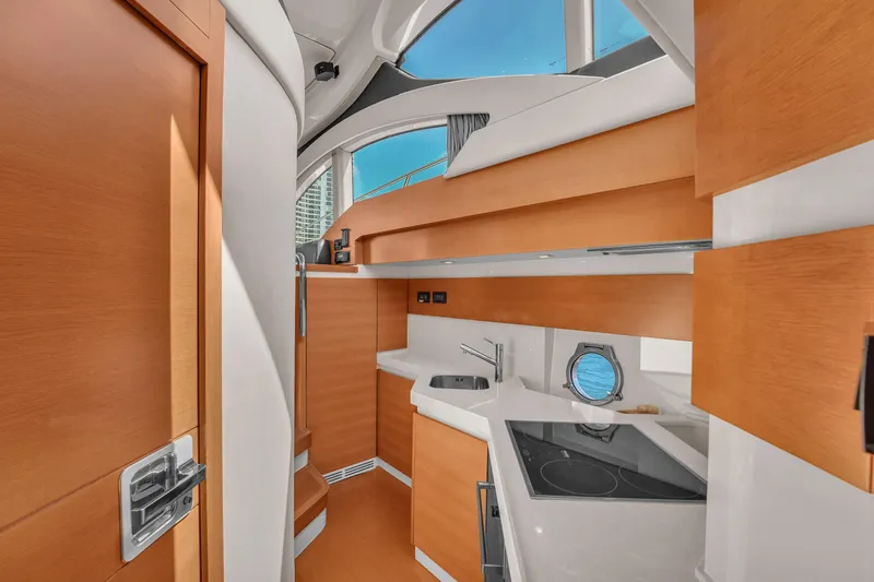 Pretty Penny Yacht Photos Pics 