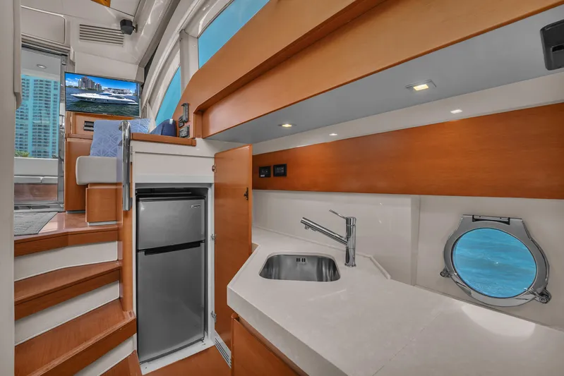 Pretty Penny Yacht Photos Pics 