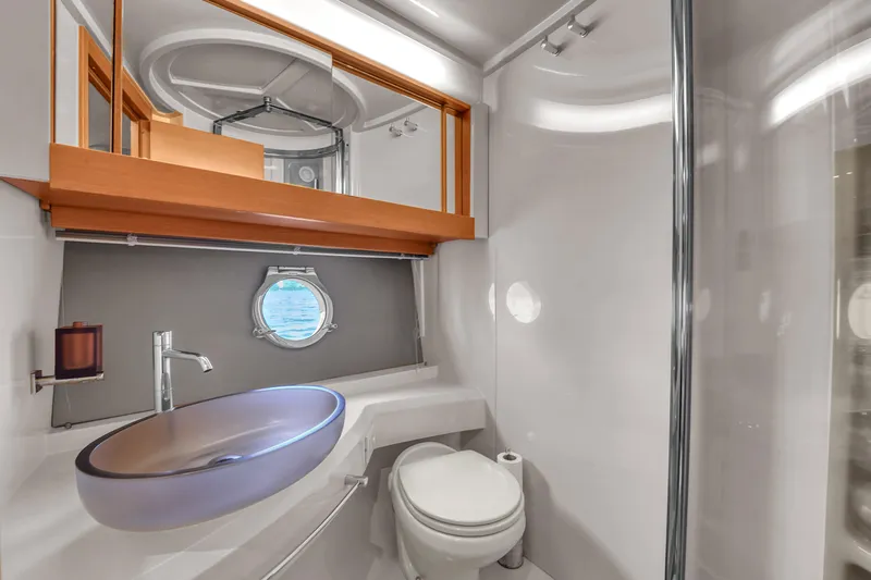 Pretty Penny Yacht Photos Pics 