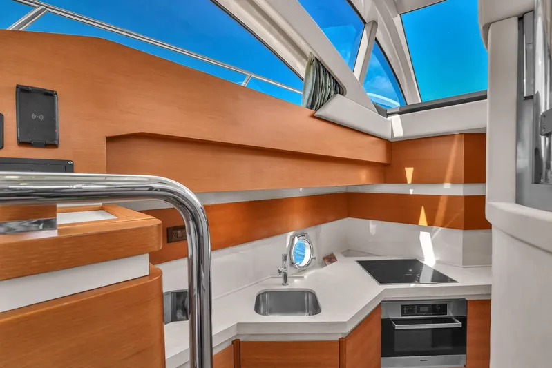 Pretty Penny Yacht Photos Pics 