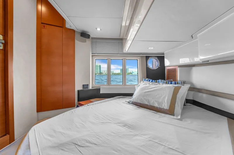 Pretty Penny Yacht Photos Pics 