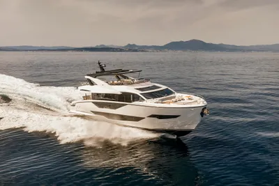 2023 Sunseeker 90 Ocean