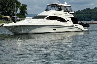 Sea Ray 550 Sedan Bridge