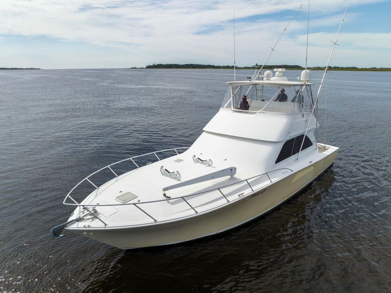 2005 Viking 48 Convertible