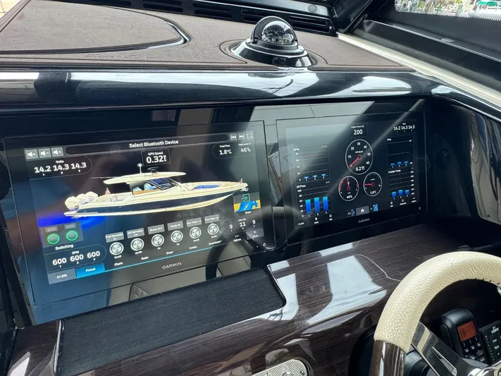  Yacht Photos Pics Dashboard of 2022 Chris-Craft CALYPSO 35 CP with advanced digital displays.