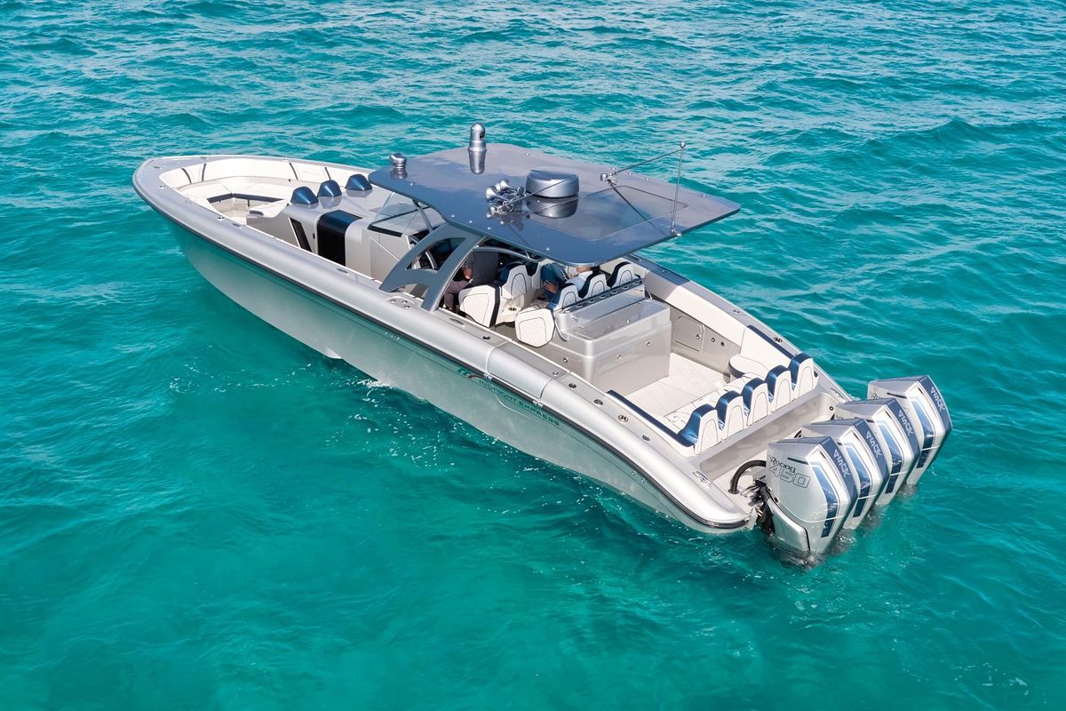 2023 Midnight Express 43 