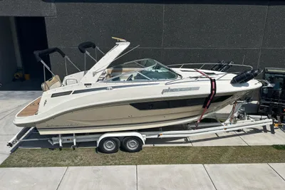 2016 Bayliner 842 Cuddy