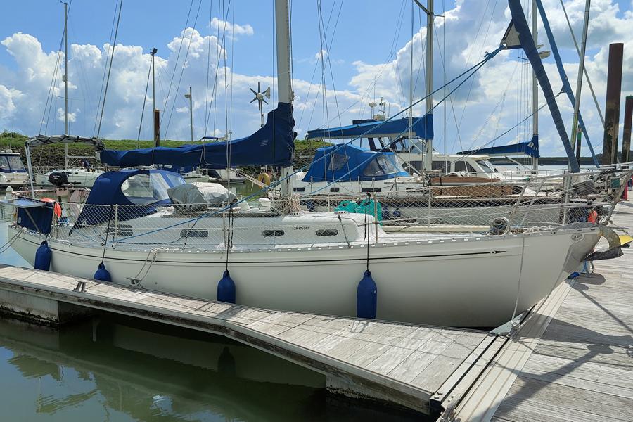 rival 32 yacht for sale