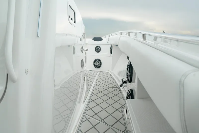 M-sea Yacht Photos Pics 