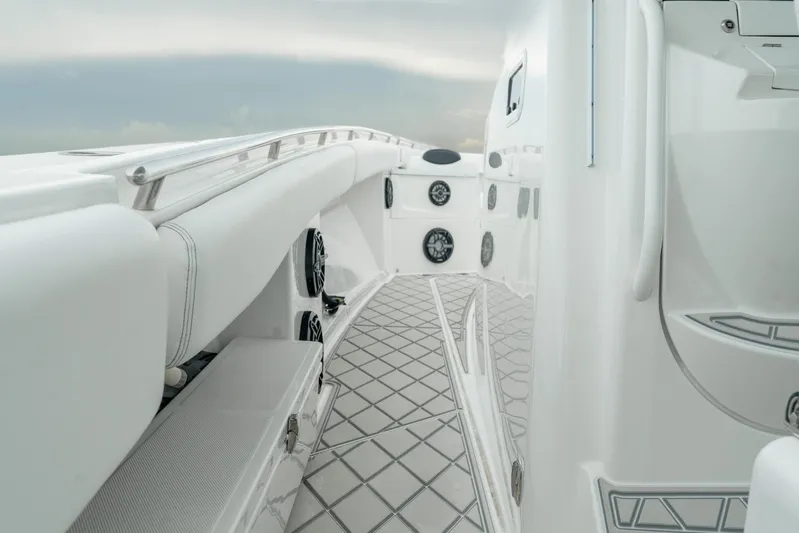 M-sea Yacht Photos Pics 